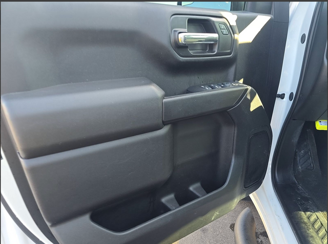 Used 2024 White Chevrolet Custom image 11