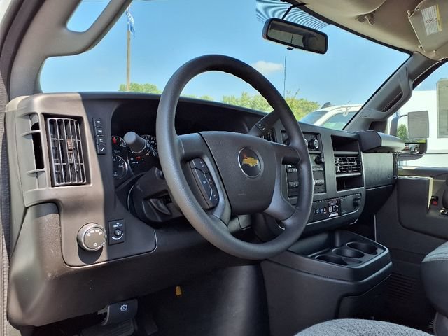 2025 Chevrolet Express Cargo Work Van - Photo 21