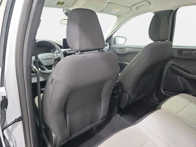Used 2023 White Ford Active image 10