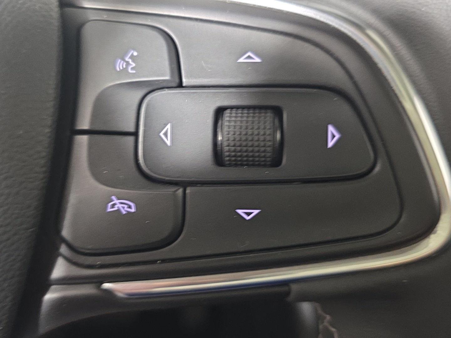 Used 2023 Sapphire Metallic Buick Essence image 21