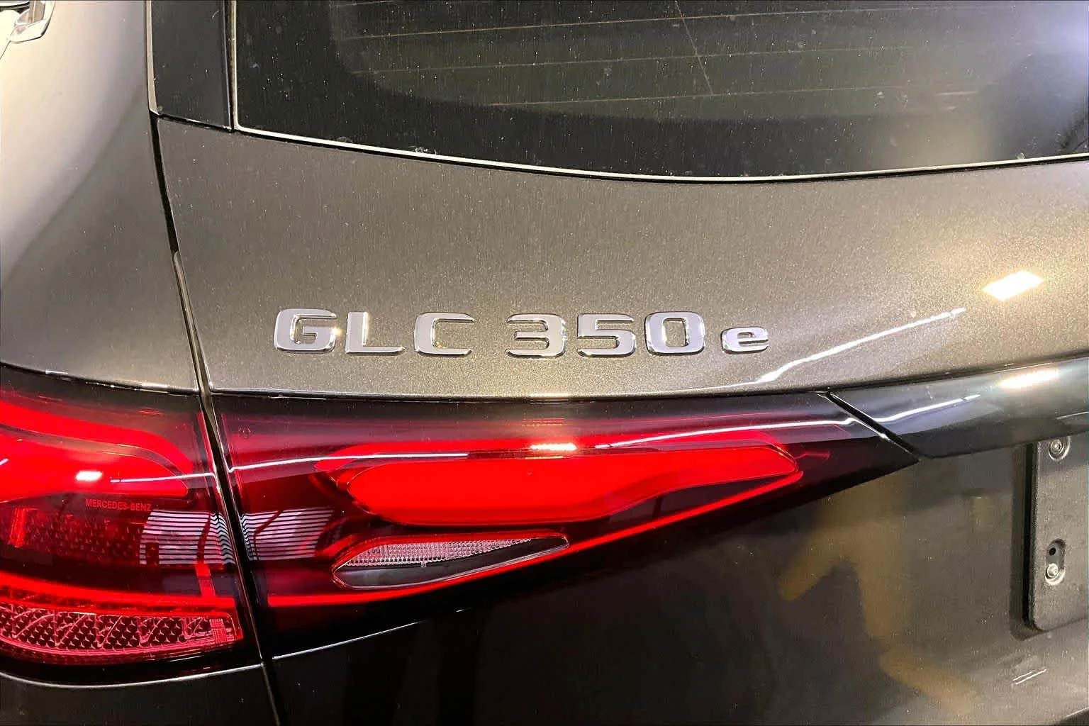 New 2027 Graphite Grey Metallic Mercedes-Benz GLC 350e image 6