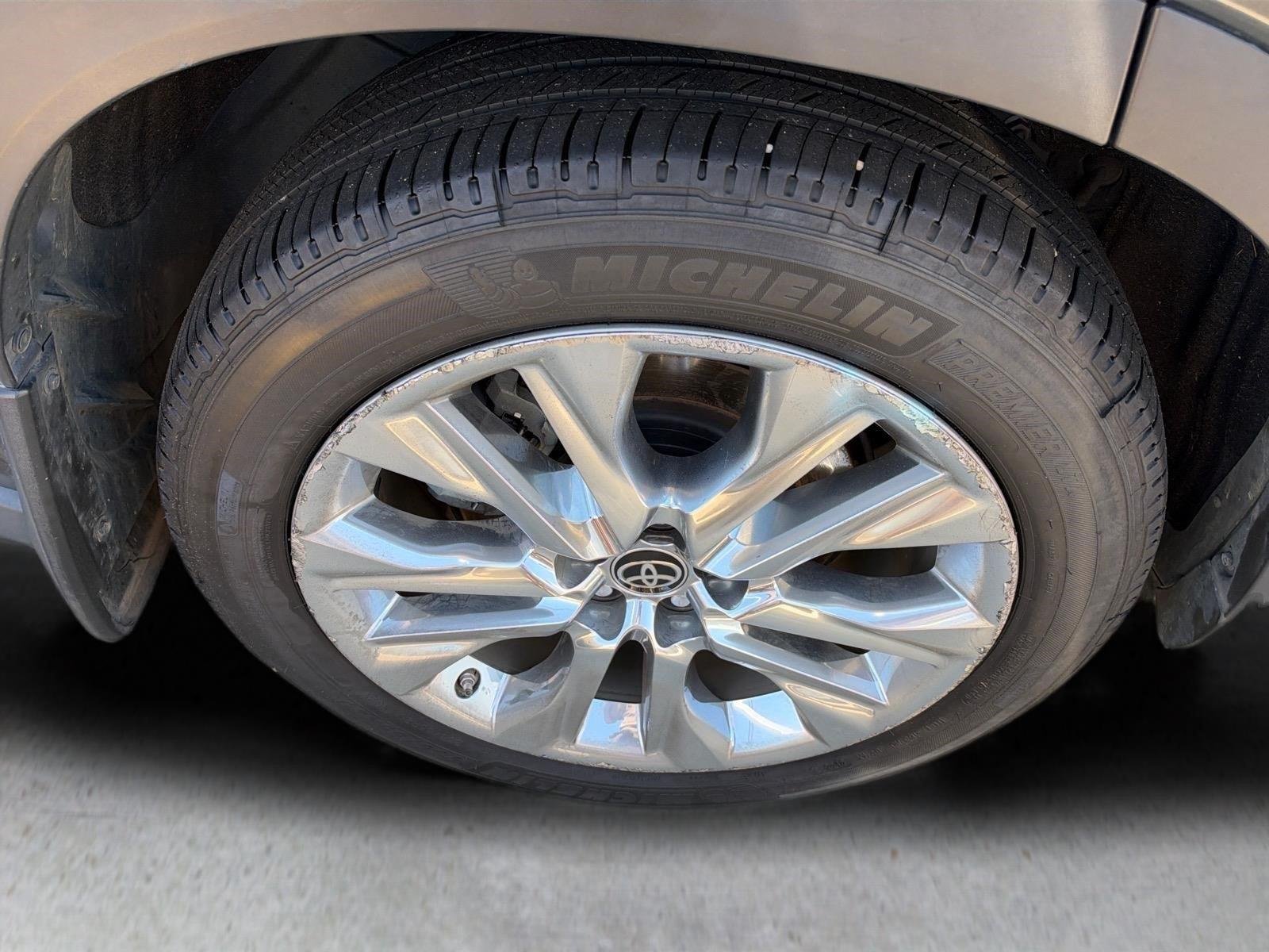 Used 2021 Magnetic Gray Metallic Toyota Hybrid Limited image 18