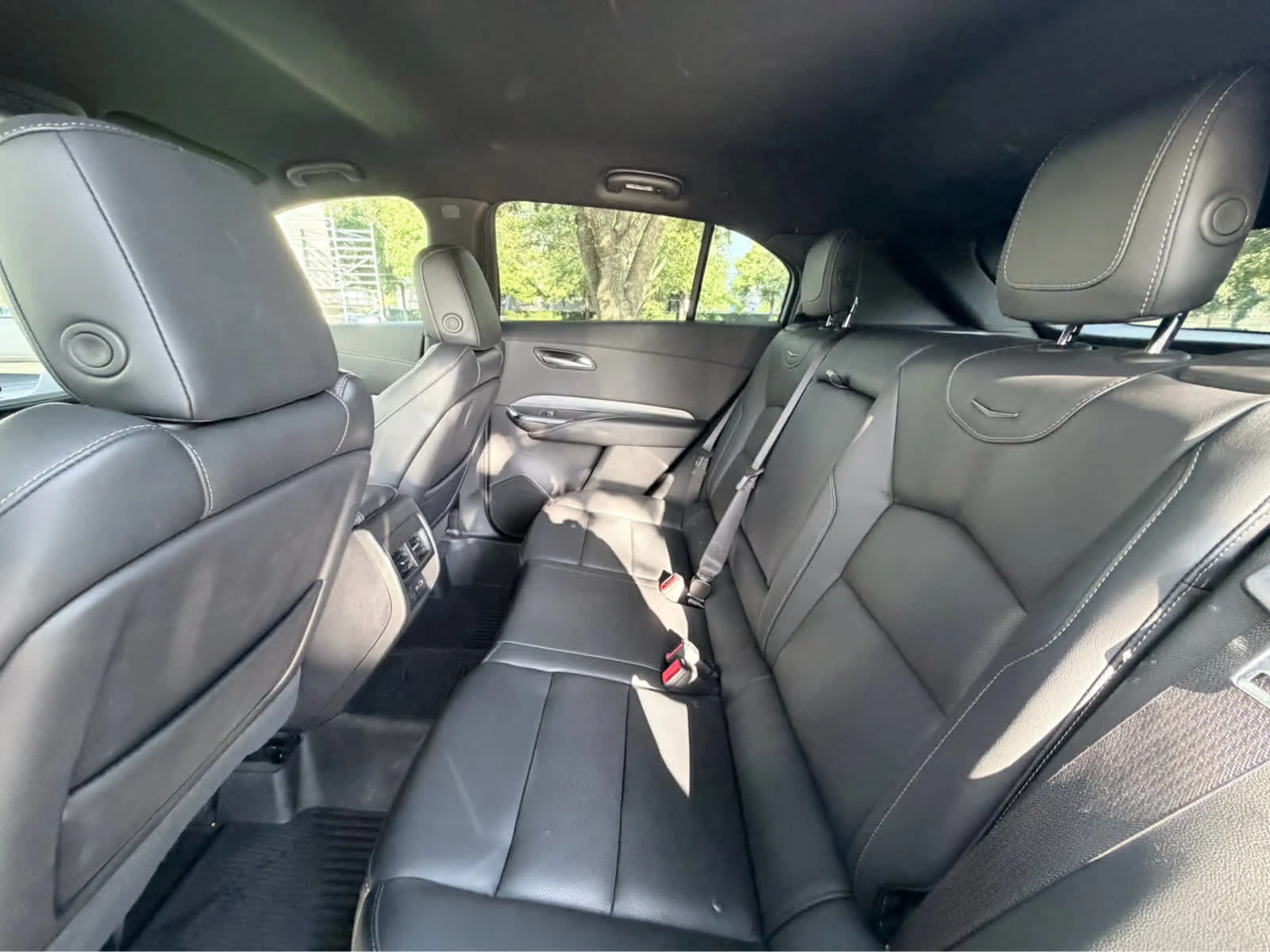 Used 2024 Argent Silver Metallic Cadillac Premium Luxury image 30