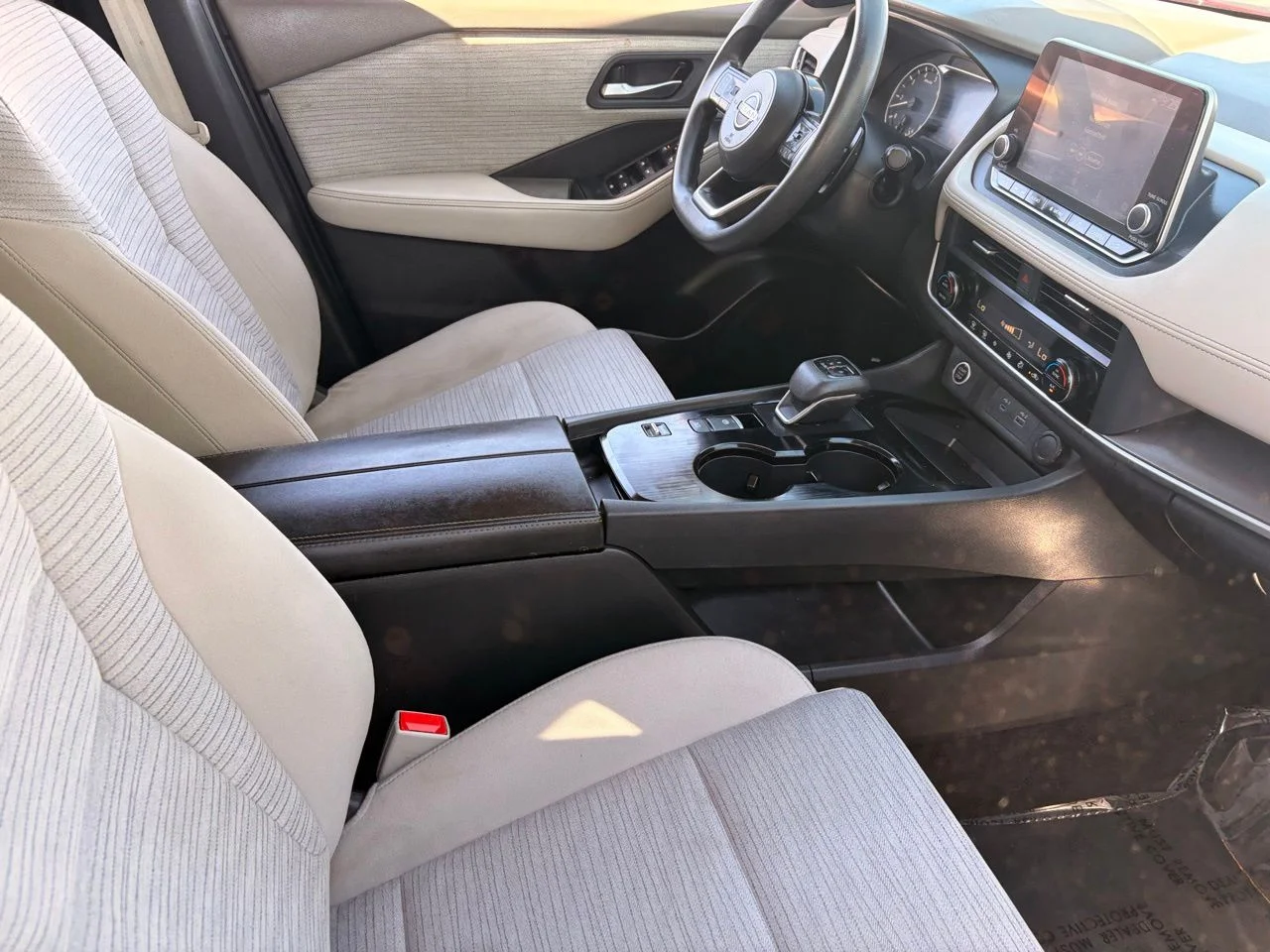 Used 2023 Scarlet Ember Tintcoat Nissan SV image 7