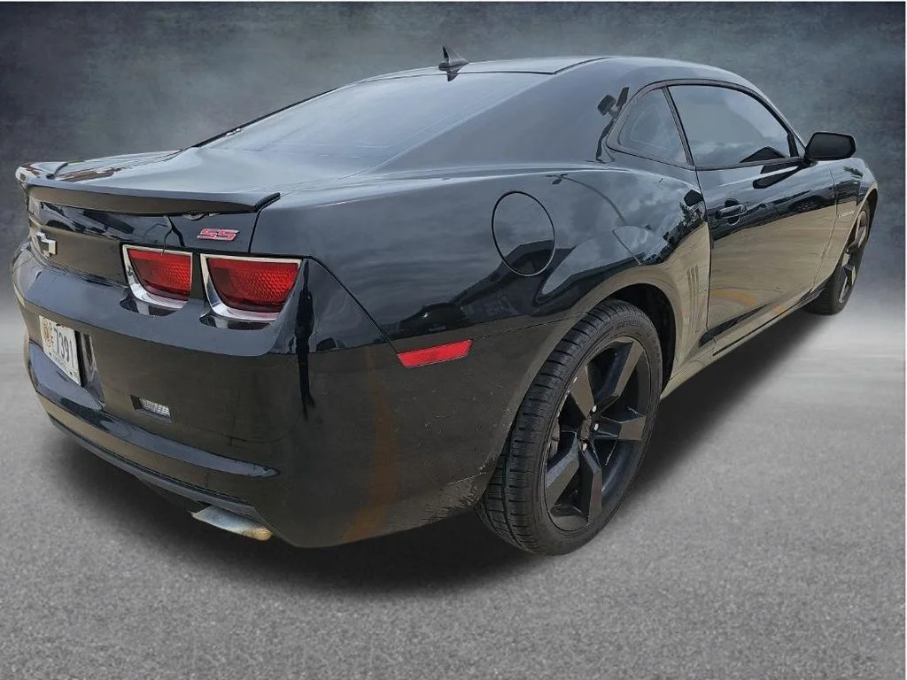 Used 2010 Black Chevrolet SS image 7