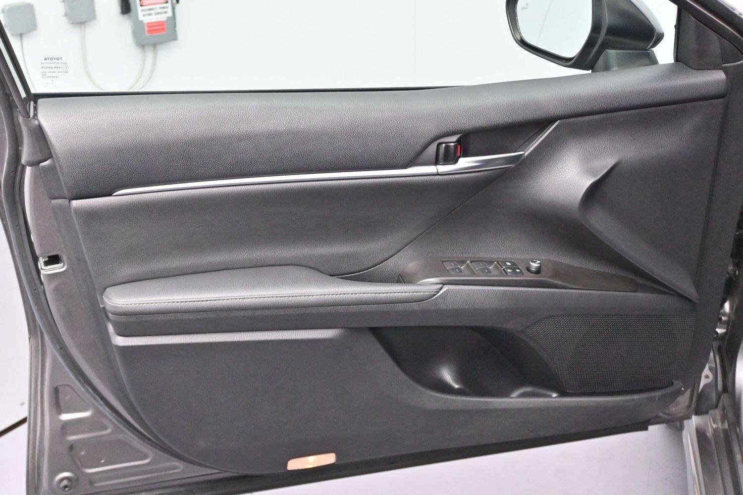 Used 2022 Predawn Gray Mica Toyota XSE image 10