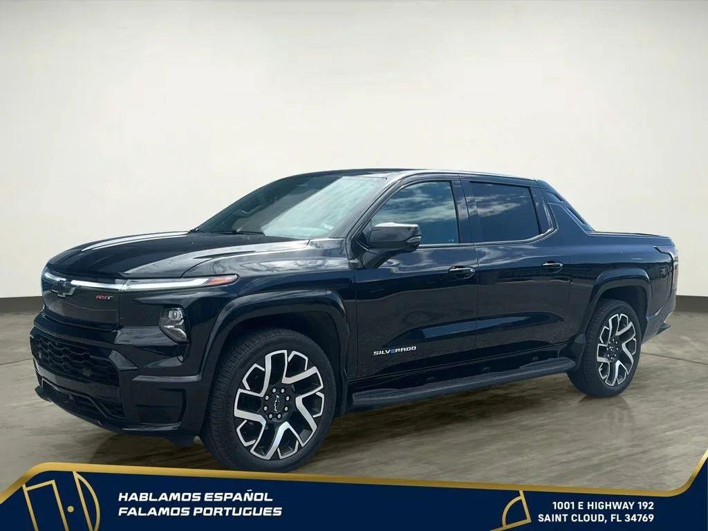 Used 2025 Black Chevrolet RST - Max Range image 2