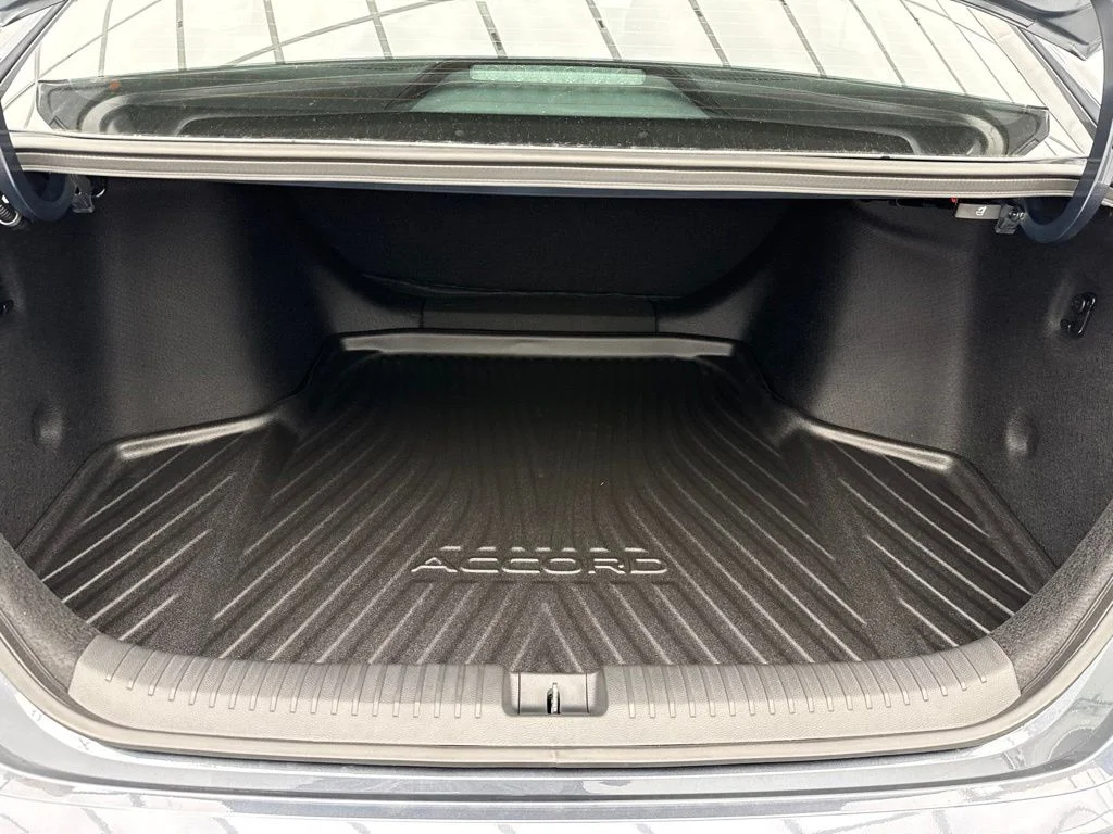 New 2026 Meteorite Gray Metallic Honda LX image 9