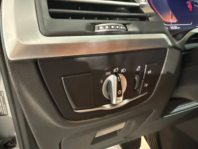 Used 2024 Gray BMW xDrive30i image 24