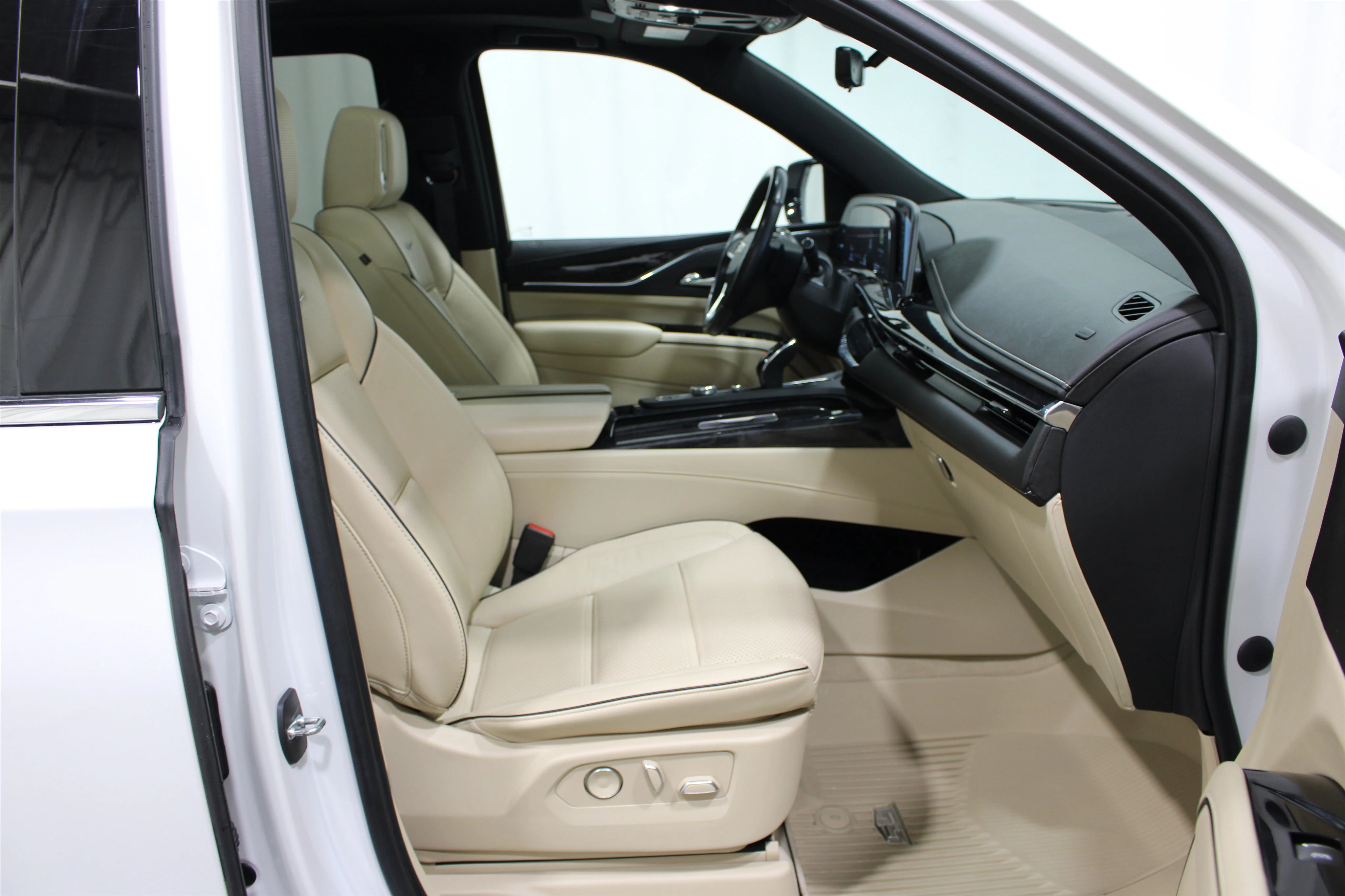 2021 Cadillac Escalade Premium Luxury - Photo 30