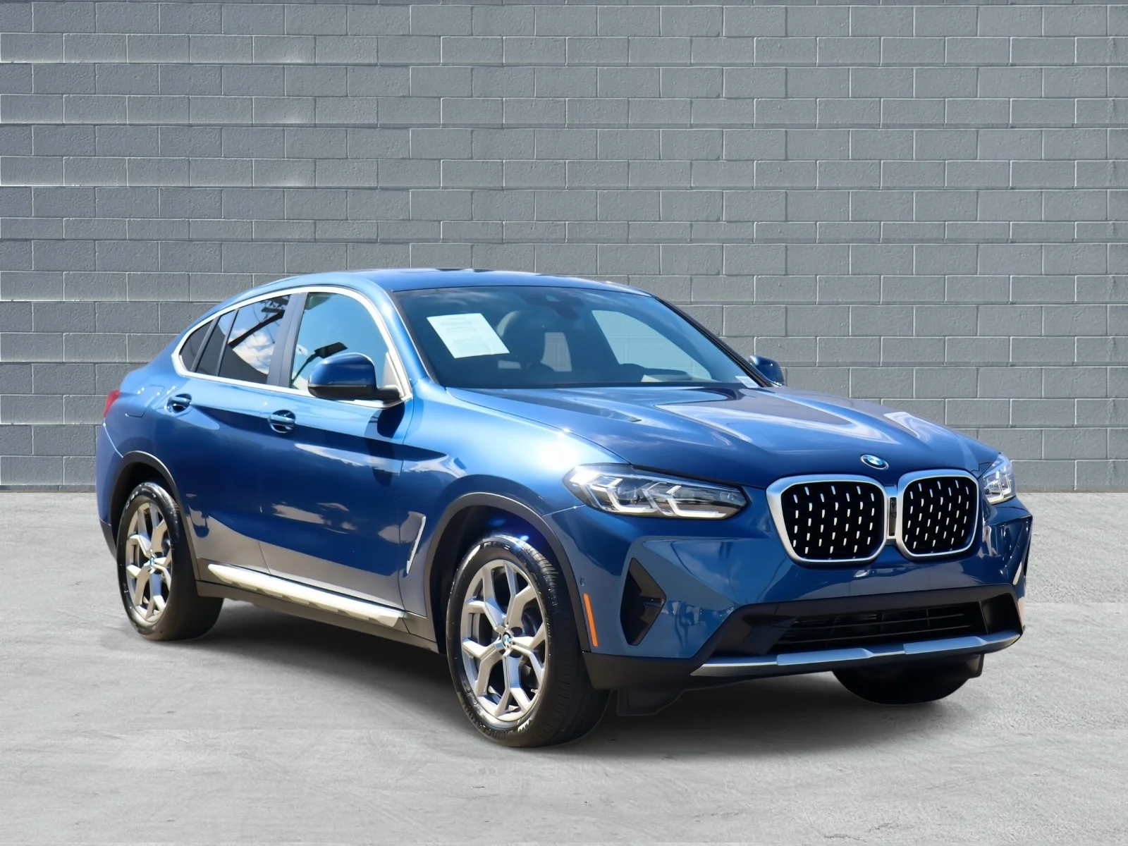 2024 BMW X4 xDrive30i's photo