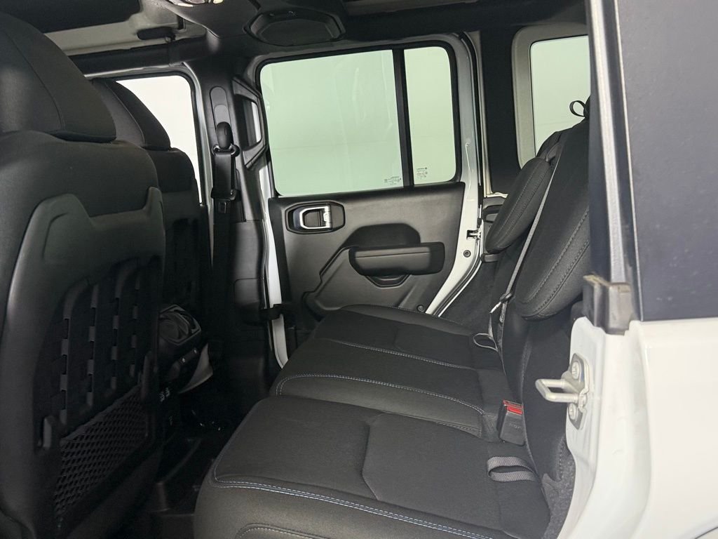Used 2023 White Jeep Rubicon 4xe image 31