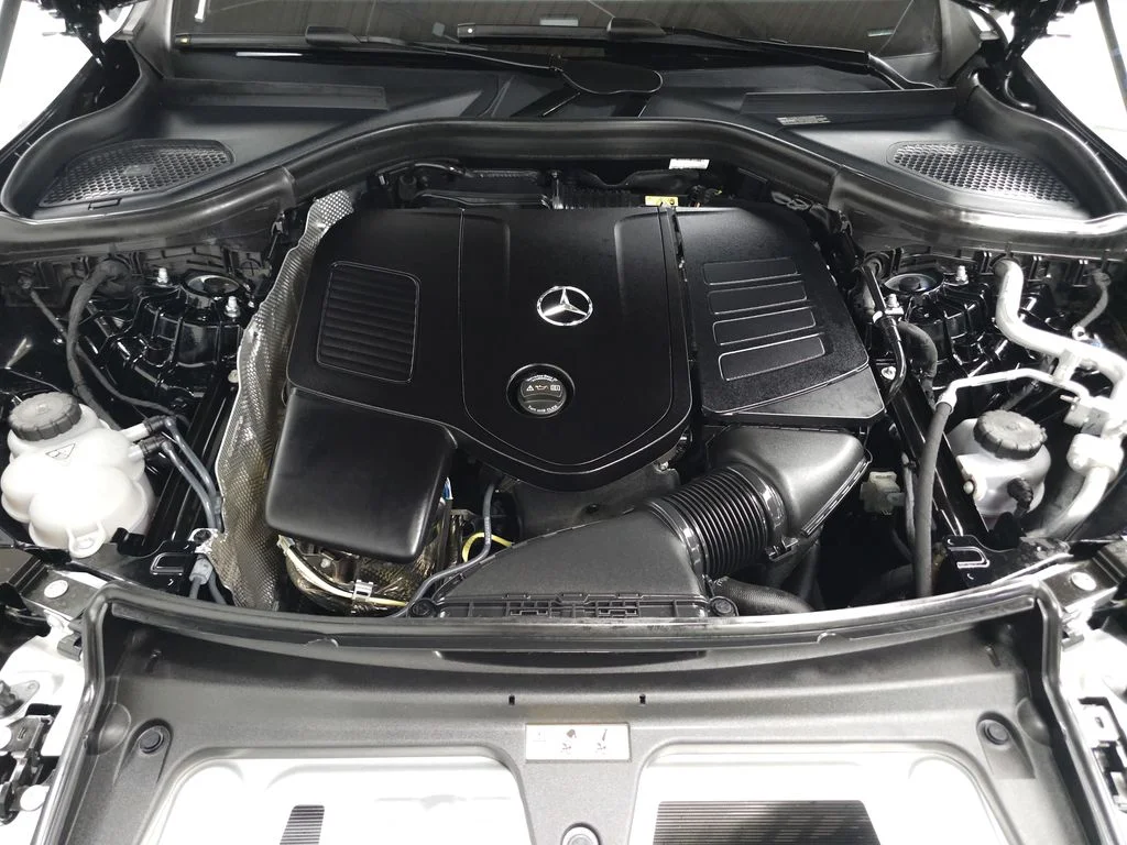 Certified Used 2026 Black Mercedes-Benz GLC 300 image 31