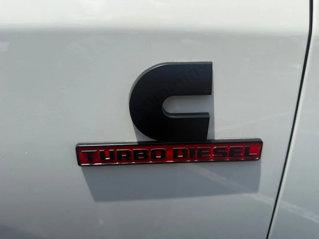 Used 2023 White Ram Laramie image 30