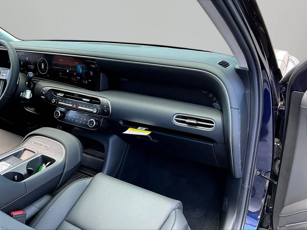 New 2026 Blue Hyundai SEL Premium image 29