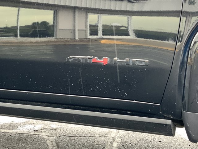 Used 2024 Onyx Black GMC AT4 image 22