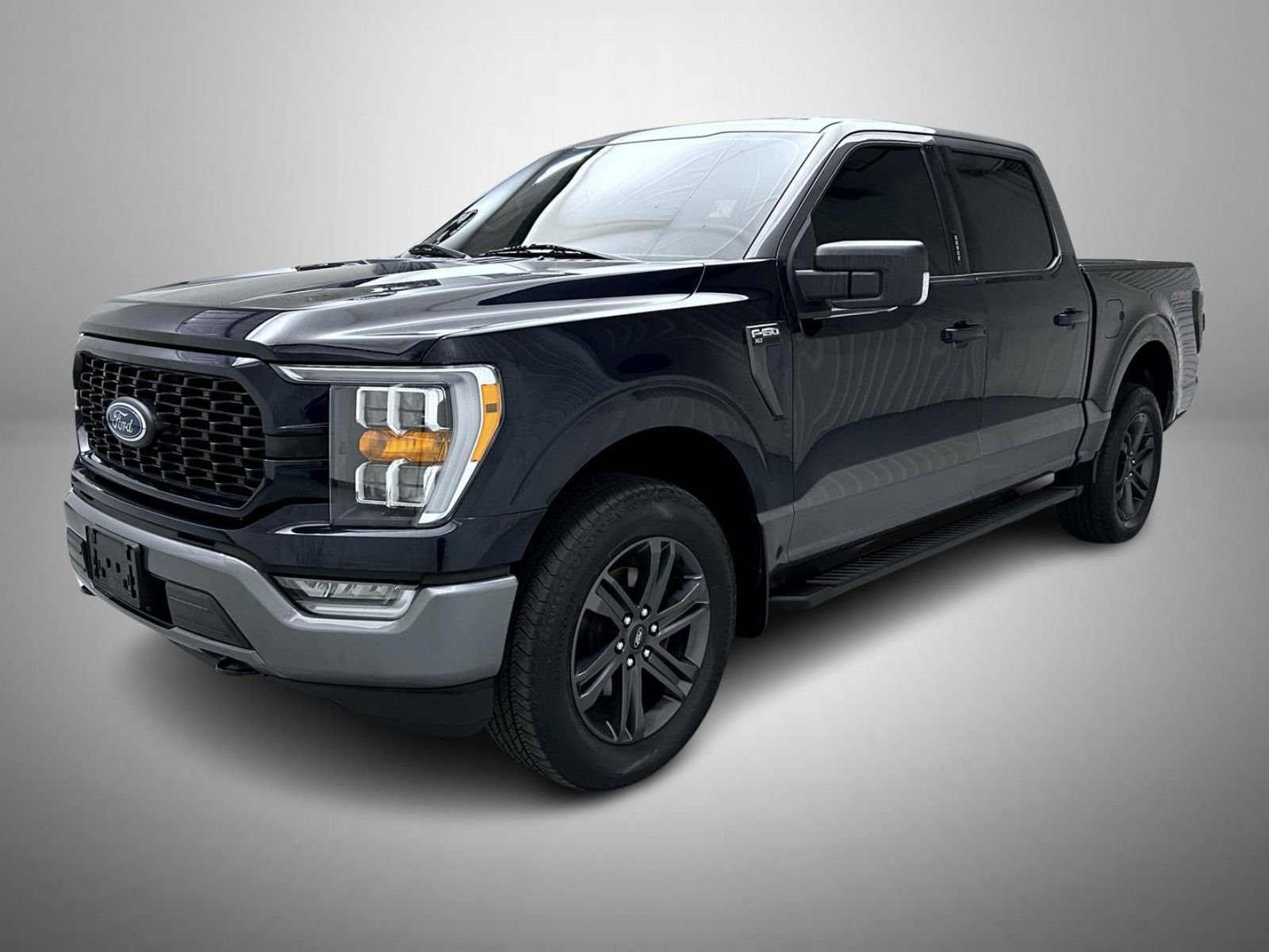 Used 2023 Blue Ford XLT image 1