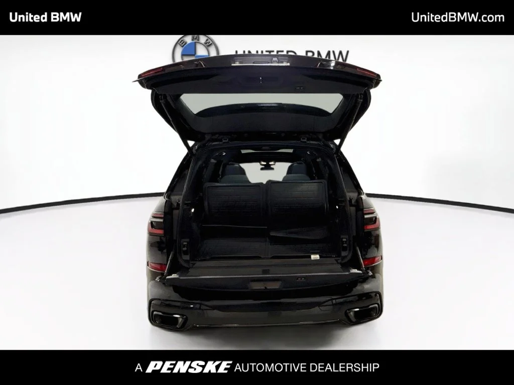 Used 2026 Black Sapphire Metallic BMW xDrive40i image 22