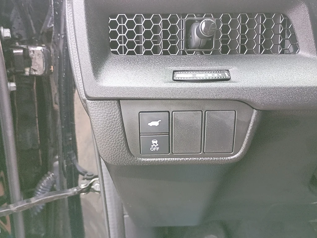 Certified Used 2024 Crystal Black Pearl Honda Sport-L image 18