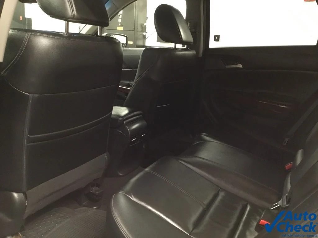 Used 2011 Green Honda EX-L image 27