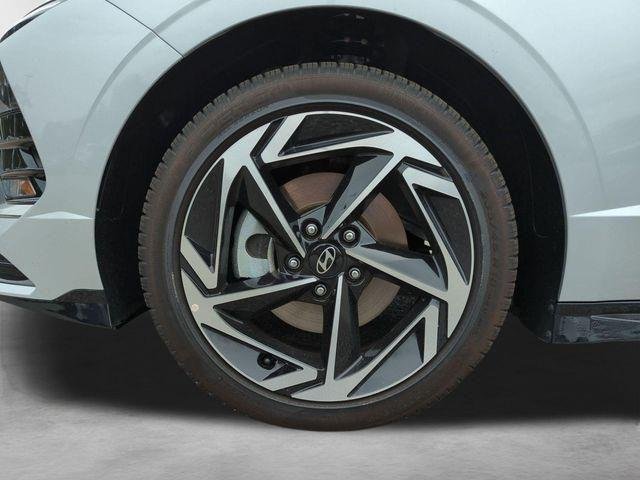 New 2026 Silver Hyundai SEL Sport image 15