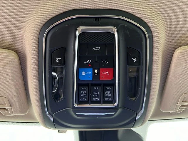 Used 2022 Red Jeep Limited image 34
