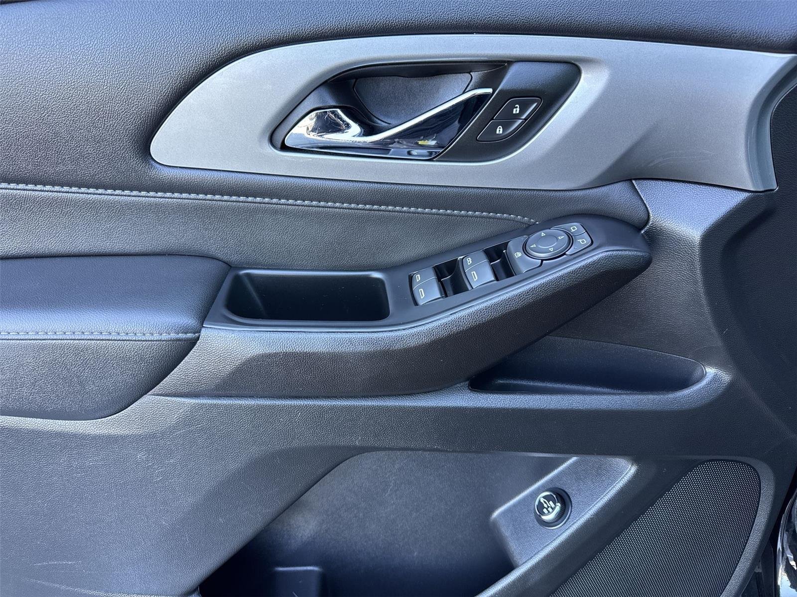 2023 Chevrolet Traverse 1LT - Photo 27