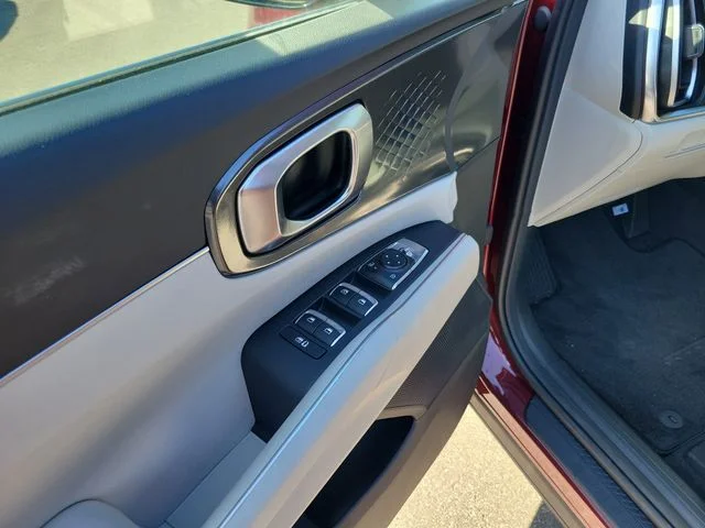 2025 Kia Sorento S - Photo 6