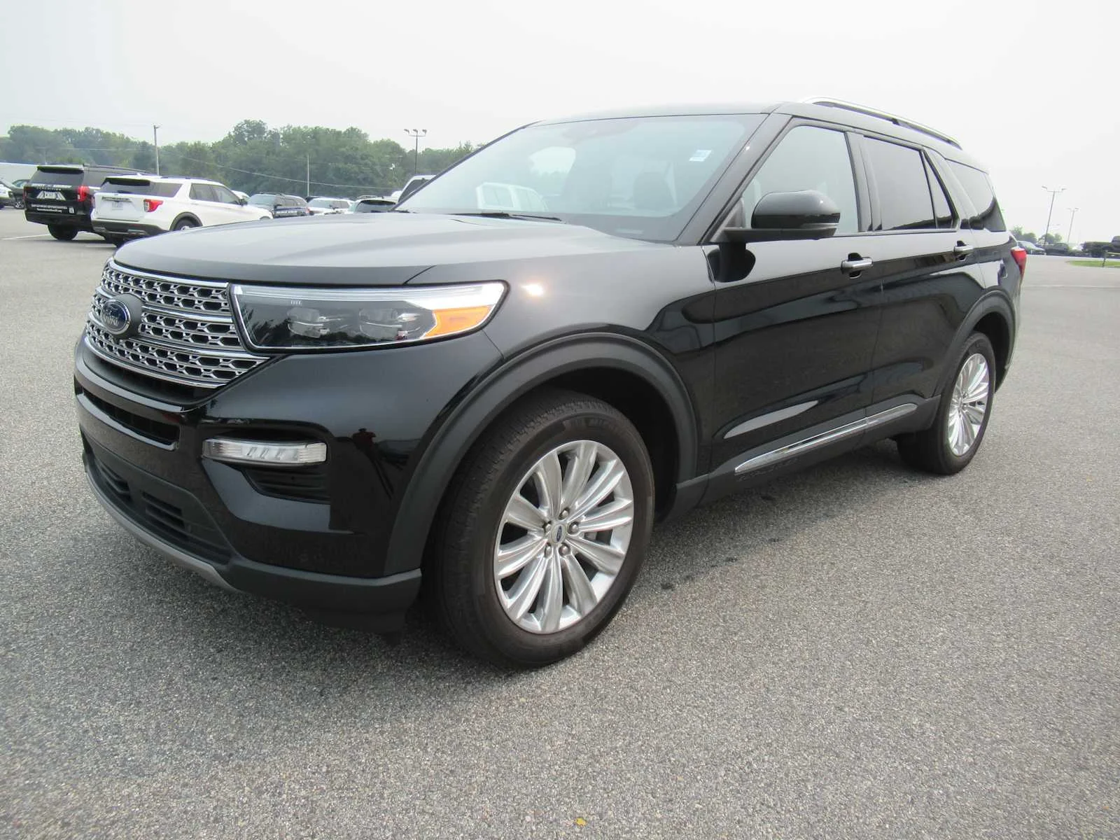 Used 2023 Agate Black Ford Limited image 1