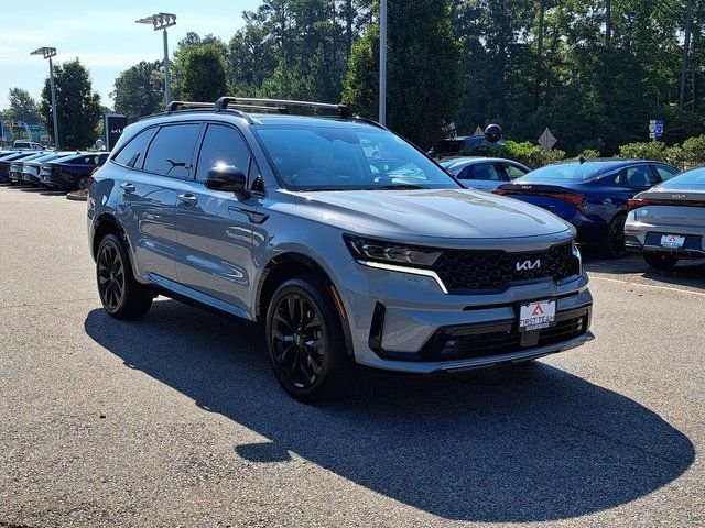 Used 2022 Gray Kia SX image 4