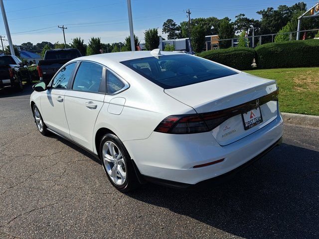 Used 2024  Honda LX image 11