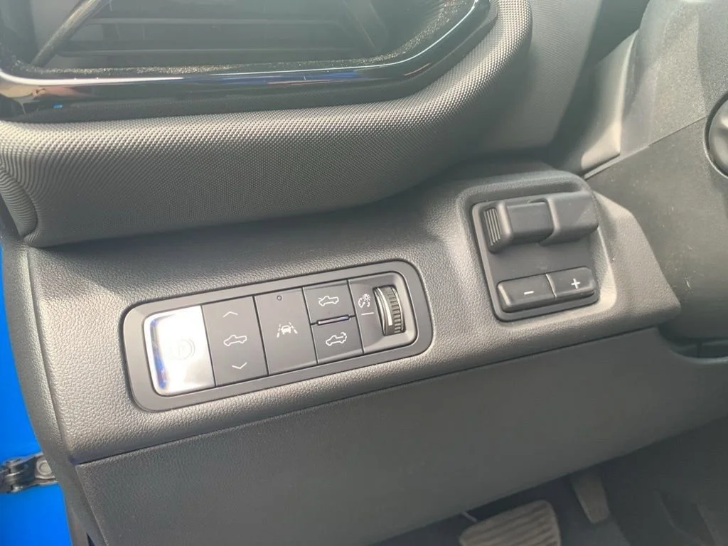 2025 Chevrolet Silverado EV RST - Photo 27