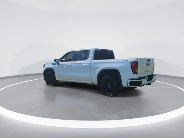 Used 2022 White GMC Elevation image 6