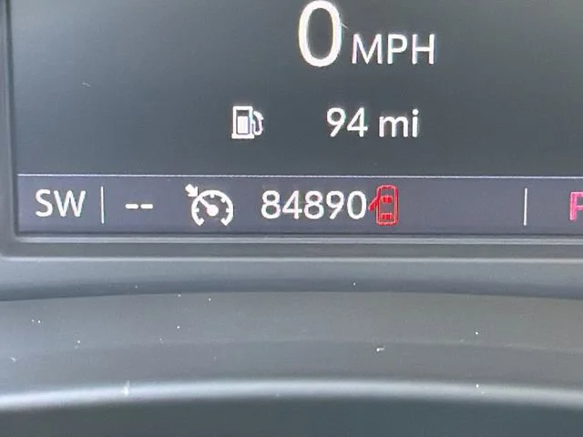Used 2020 Ebony Twilight Metallic Buick Essence image 28
