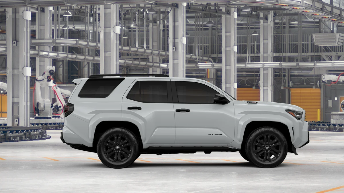 New 2026 Wind Chill Pearl Toyota Platinum image 12