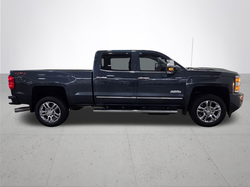 Used 2018 Gray Chevrolet High Country image 9