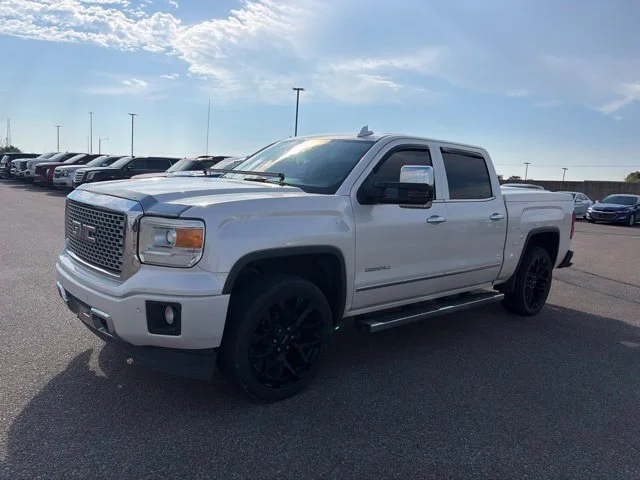 Used 2015 White Diamond Tricoat GMC Denali image 3