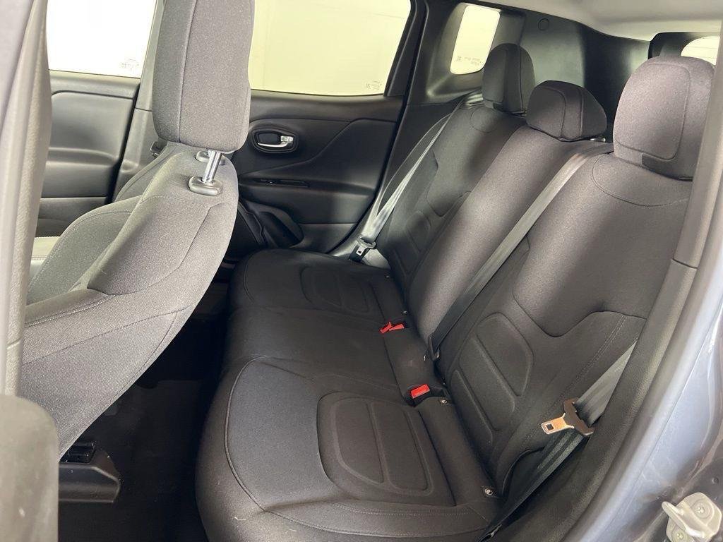 Used 2022 Graphite Gray Jeep Latitude image 26