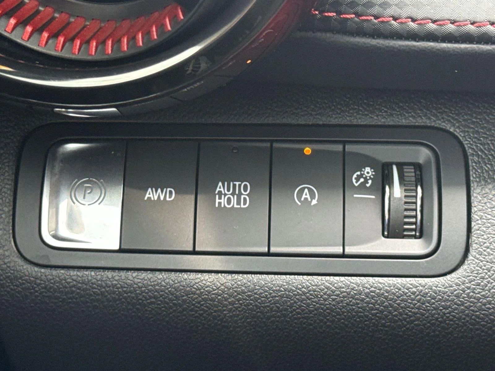 Used 2025 Mosaic Black Metallic Chevrolet AWD RS image 34