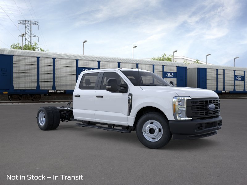 New 2026 Oxford White Ford XL image 7