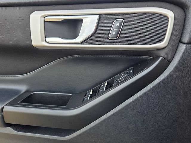 Used 2020 White Ford XLT image 29