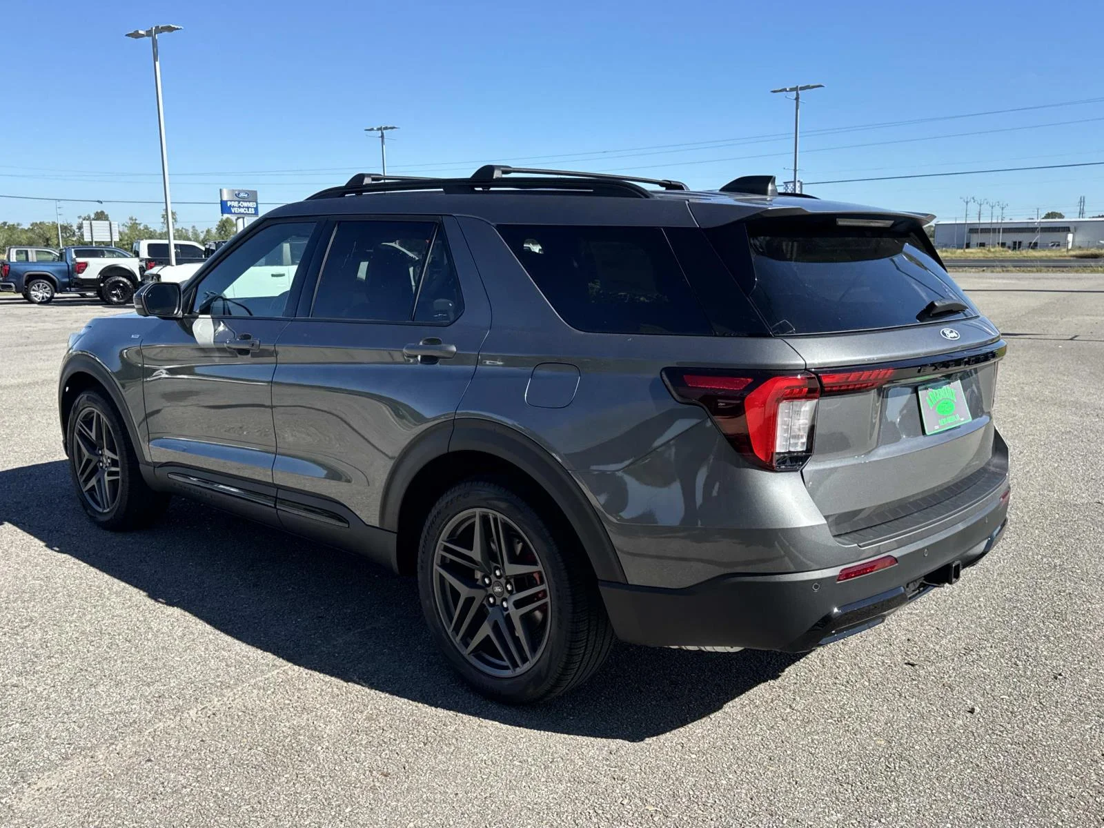 New 2027 Carbonized Gray Metallic Ford ST-Line image 4