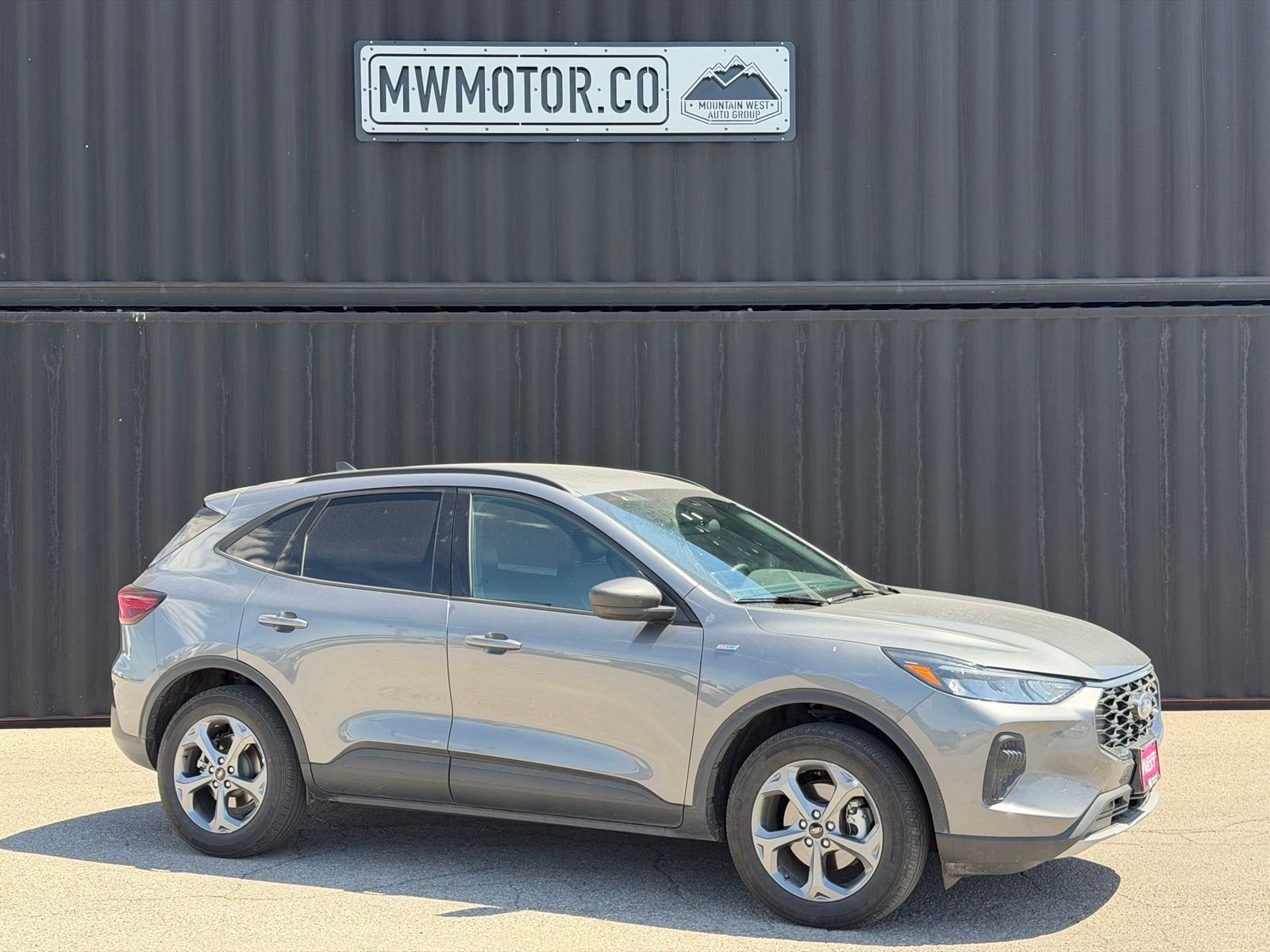 2025 Ford Escape ST-Line AWD's photo