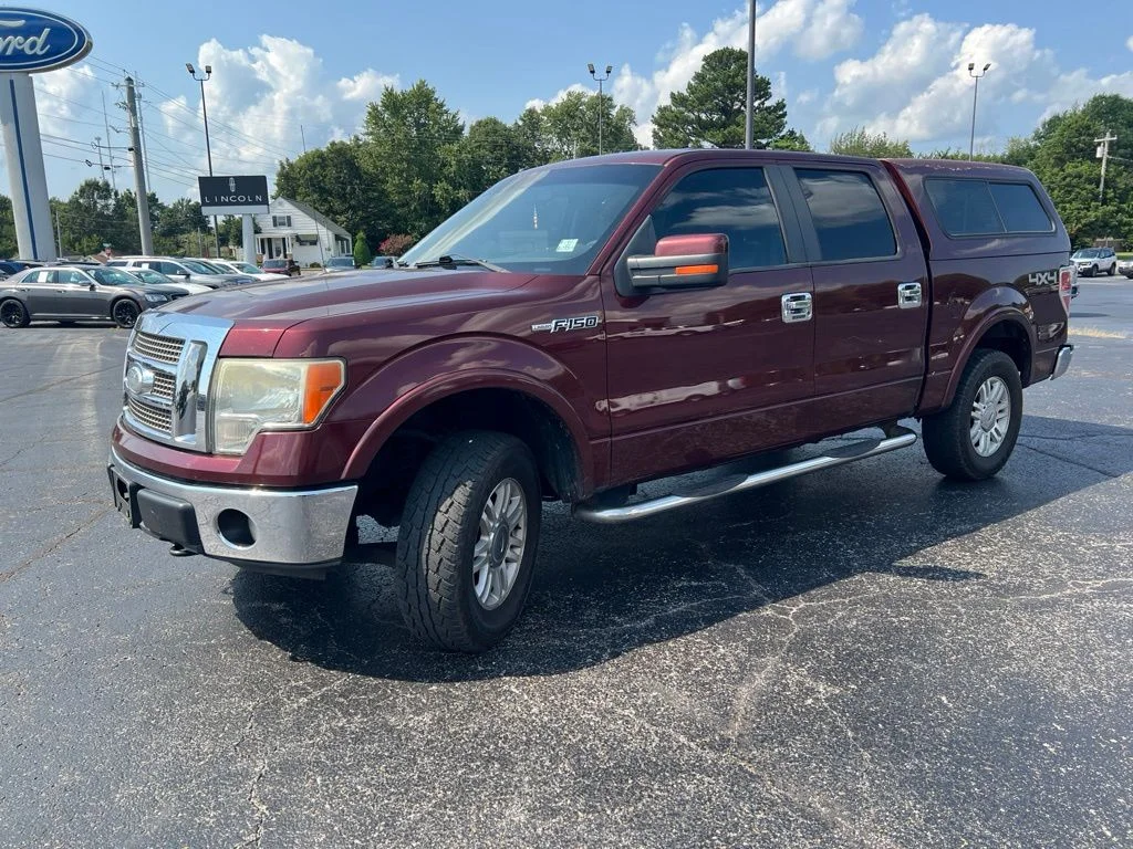 Used 2009 Razor Red Metallic / Tinted Clearcoat Ford Lariat image 5