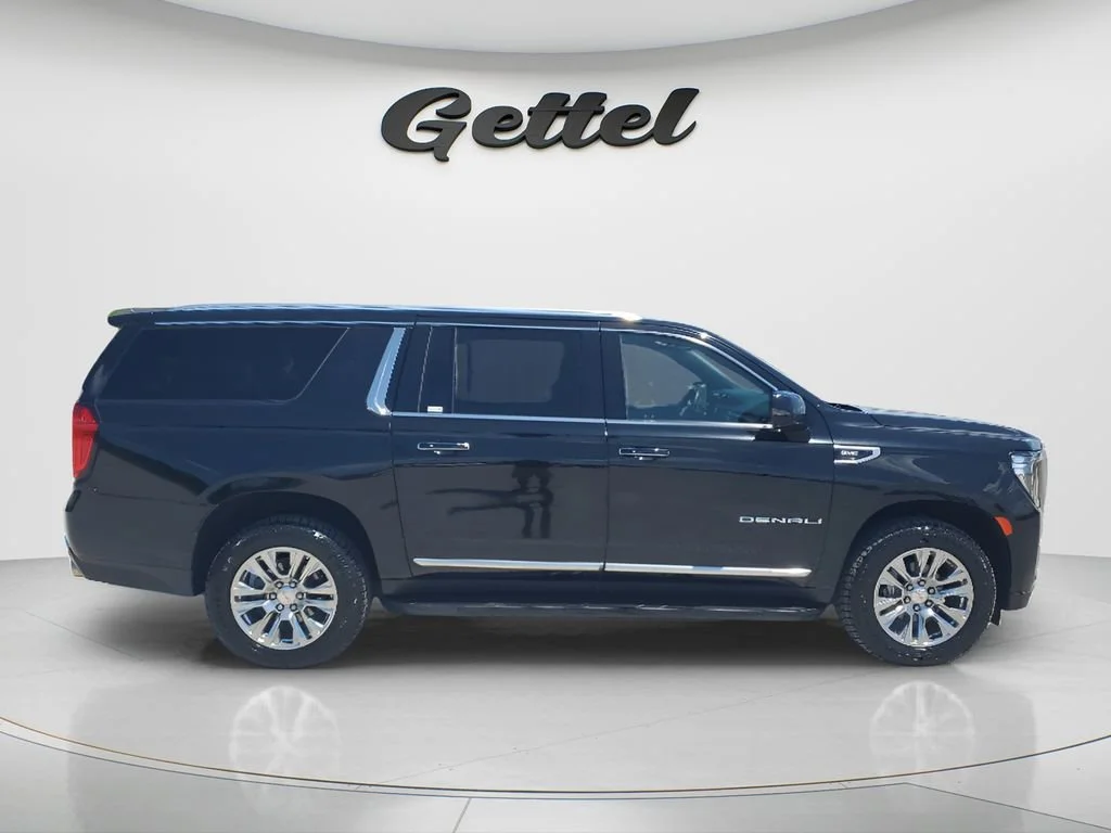 Used 2024 Onyx Black GMC Denali image 4