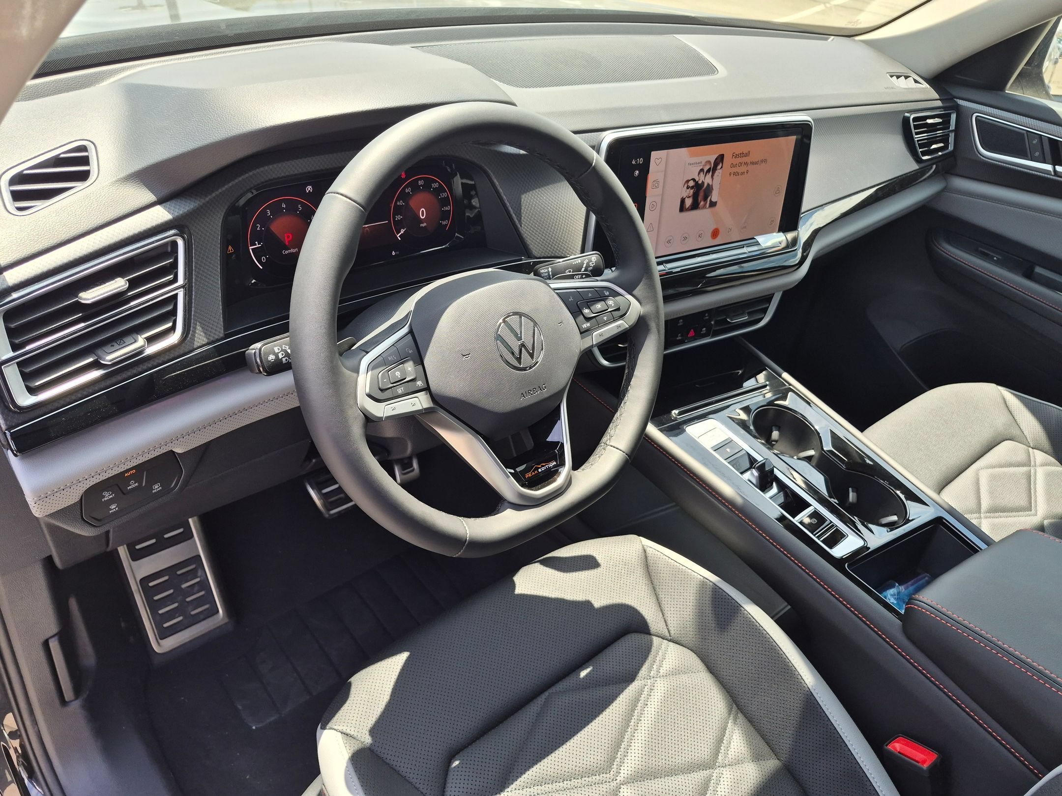 New 2026 Deep Black Pearl Volkswagen 2.0T Peak Edition image 14
