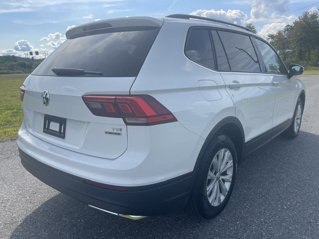 Used 2018 White Volkswagen S image 4