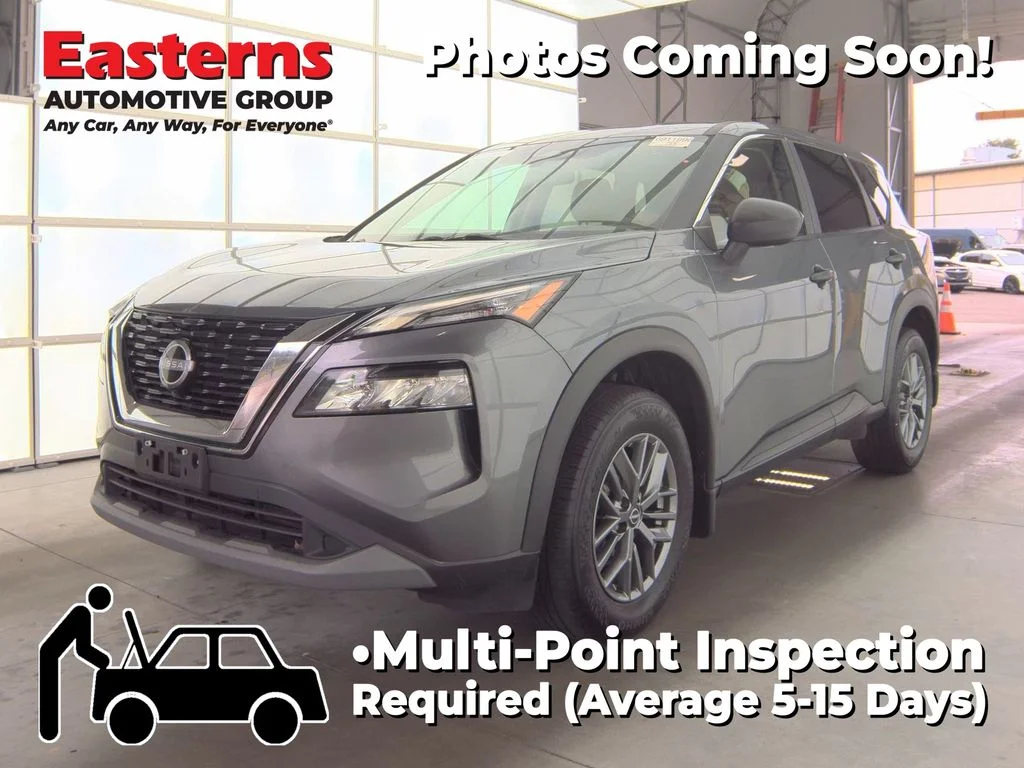 Used 2023 Gray Nissan S image 1
