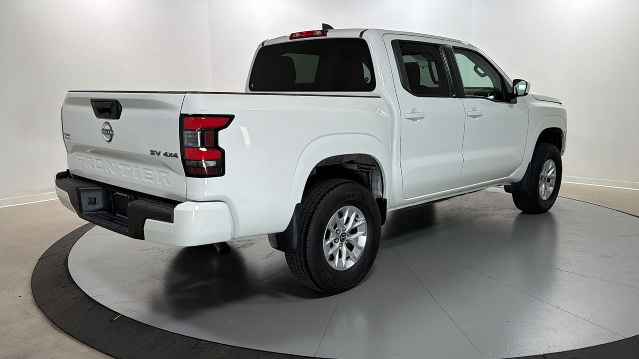 Used 2024 White Nissan SV image 5