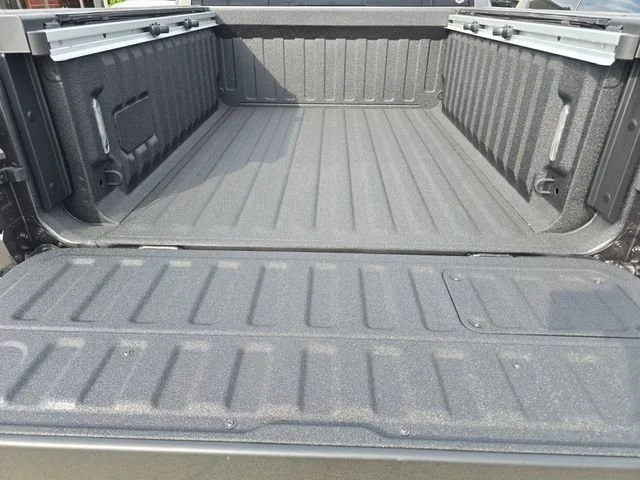 New 2026 Granite Crystal Metallic Clearcoat Ram Laramie image 44